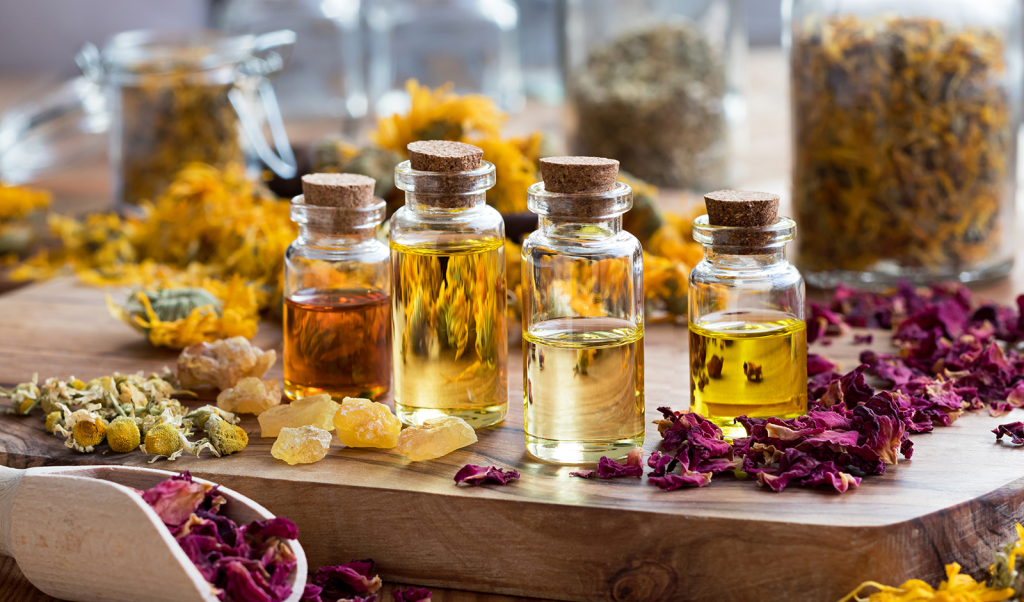 Organic Cosmetics-essential oils