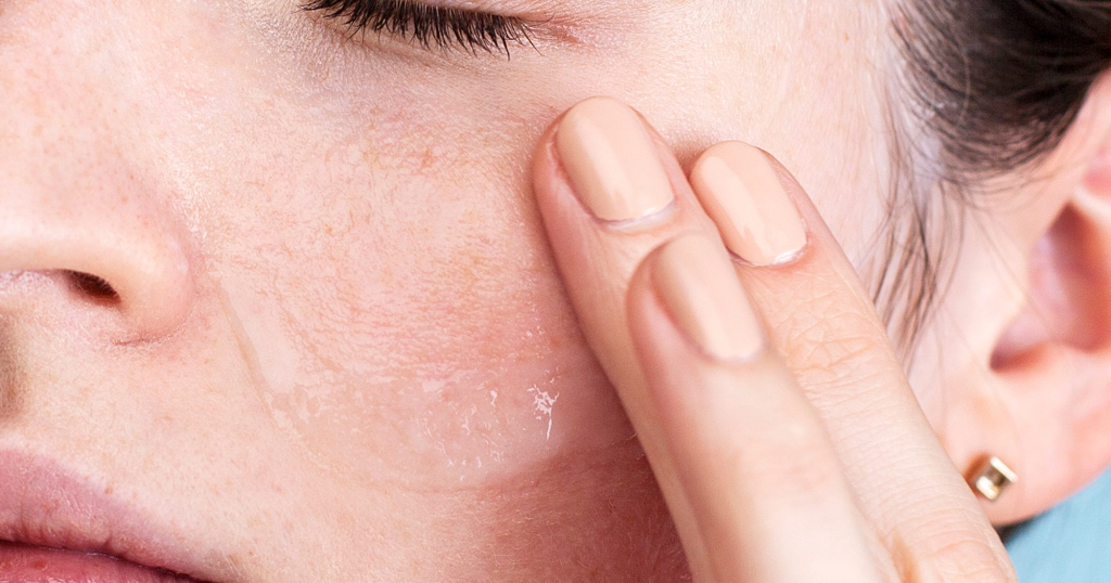 Rose Oil for Dry Skin
